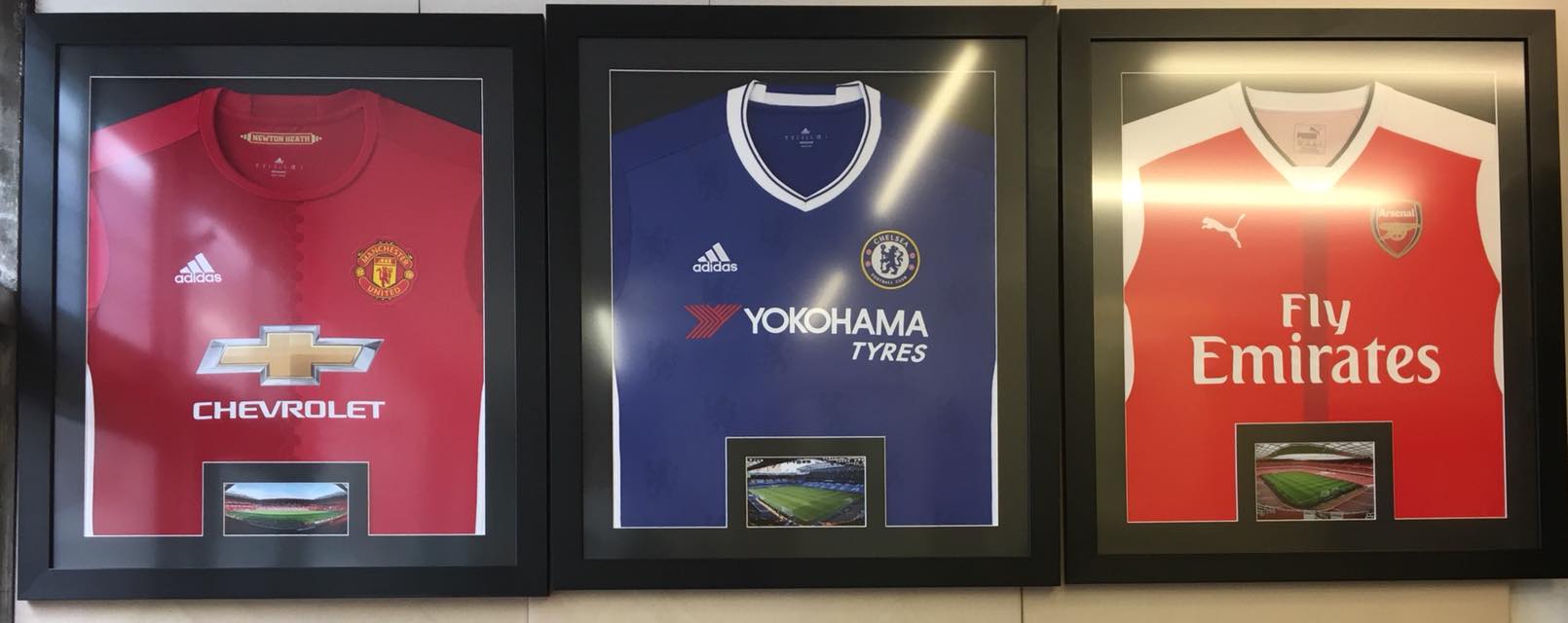 How to choose the right football shirt frame?
